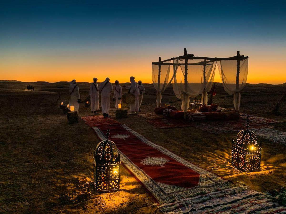 梅尔祖卡 Sahara Magic Camp酒店 外观 照片